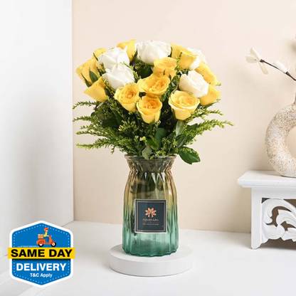 Floweraura Fresh Fresh Live 20 White & Pink Roses Flowers Bouquet In Fancy Vase Rose Bouquets