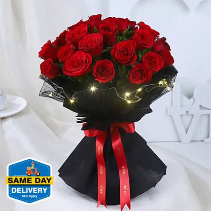 FNP Fresh Red Roses Bouquets