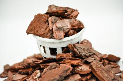 Sub Enterprises New Zealand Pine Bark Chips (Dry) Garden Mulch