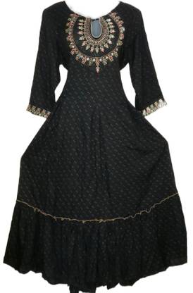 Alankara Gawn.399 Graduation Gown