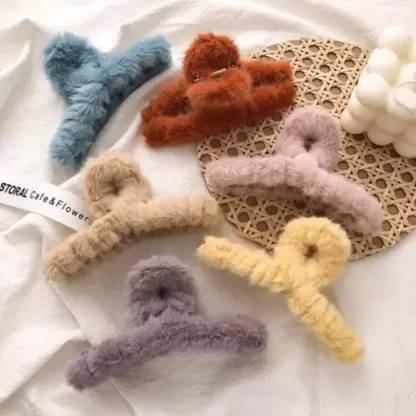 Rubela Generic Soft Faux Fleece Fur S Curve Large Hair Clutcher For Women & Girls Hair Claw
