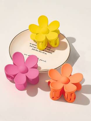 YELLOW CHIMES Floral design claw clip.You can use these Everyday Can Style these claw clips Hair Claw