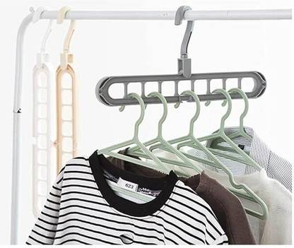 CHATBYTE 9 Hole Plastic Hanger, 360 Degree Swivel Hook Plastic Belt Pack of 2 Hangers For  Belt
