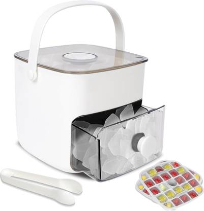 Casita Home Arts White Plastic Ice Cube Tray