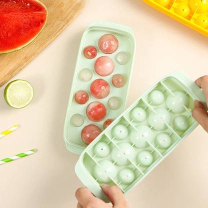 HomeHunt Ice Pops Cube Tray Super Soft PP Round Ice Mold Ball Maker with Lid Green Silicone Ice Ball Tray