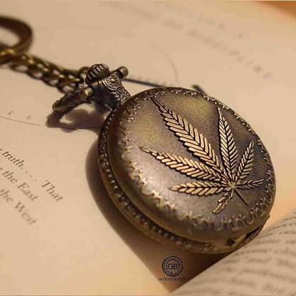 gtrp Leaf Premium Pocket Watch Metal Keychain Retro Key Chain