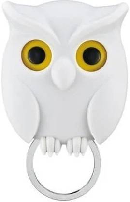 तुसैल Magnetic Cute White Owl Key Holder With Automatic Open Close Eyes Mechanism प्लास्टिक की होल्डर