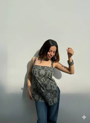 RADHAJITHELABLE Women Printed Straight Kurta