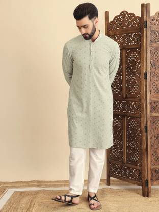 House of Pataudi Men Embroidered Straight Kurta
