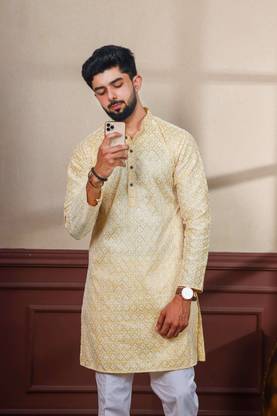 Koshin Men Embroidered Straight Kurta