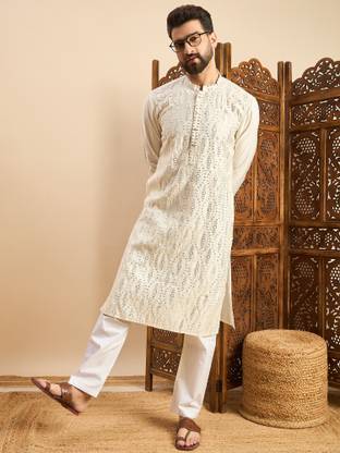 House of Pataudi Men Embroidered Straight Kurta