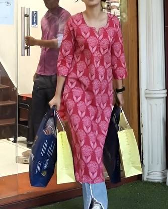 ATIISUNDAR Women Printed Straight Kurta
