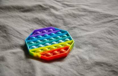CRYSTAL KING Octagon Poppet Toy, Push 28 Bubble Popping Toy