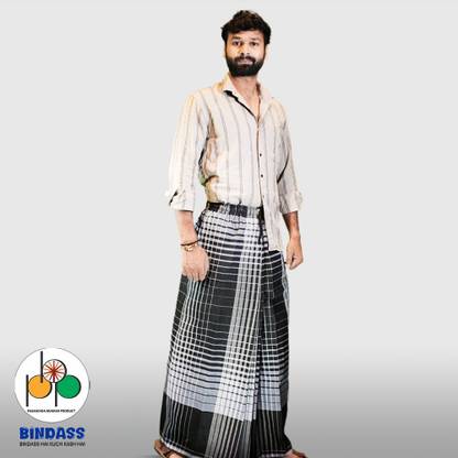Pasandida Bunkar Product Self Design Black Lungi