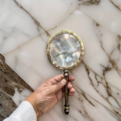 v19 Antique Brass Magnifying Glass with Handle & Leather Case – Perfect Reading Lens 1 MAGNIFYING GLASS