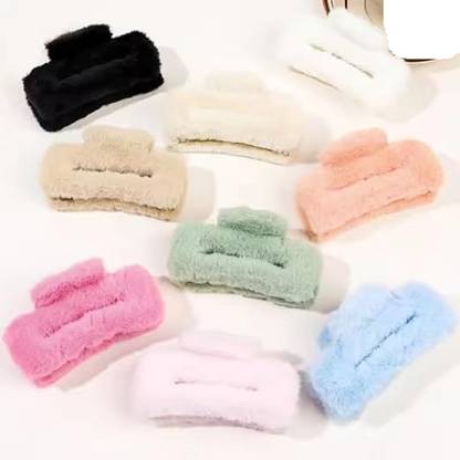 THE MAXIM fur Faux Fur Claw Clip for Winter, Large Fuzzy Hair Claw Makeup Headband