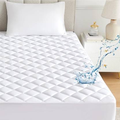 AYKA Fitted Queen Size Waterproof, Breathable, Stretchable Mattress Cover