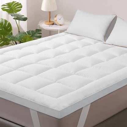 Comfowell Mattress Topper King Size Stretchable, Waterproof Mattress Cover