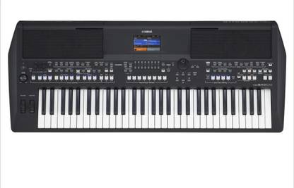 Yamaha PSR-SX600 Arranger Digital Workstation keyboard