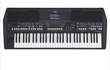 Yamaha PSR-SX600 Arranger Digital Workstation keyboard