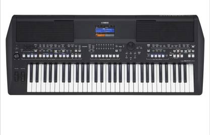 Yamaha PSR-SX600 Arranger Digital Workstation keyboard
