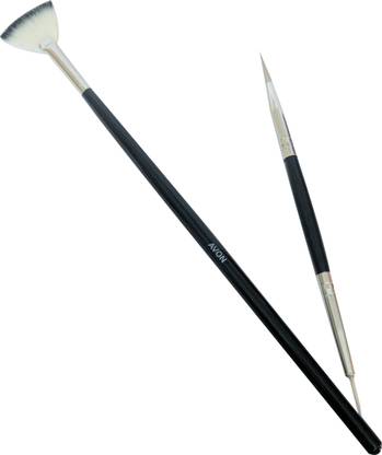 AVON nail brush set of 2