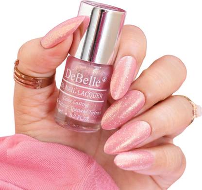 DeBelle Gel Nail Lacquer Magnetic Madelyn