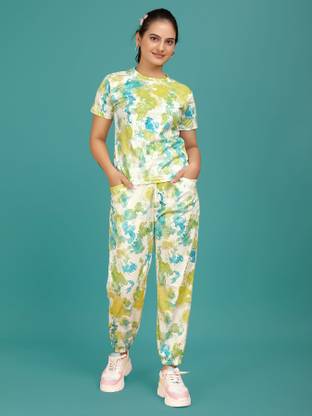 SAKARMAA Women Printed Multicolor Night Suit Set