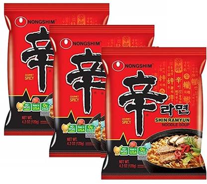Nongshim Shin Ramyun Korean Style Instant Noodles Vegetarian