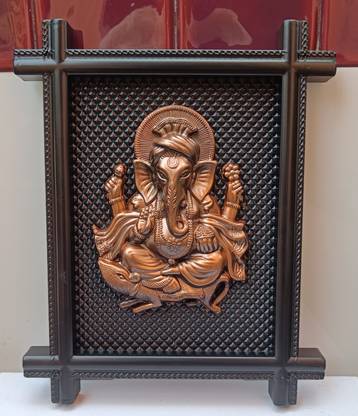 The Splendid Plastic Wall Photo Frame