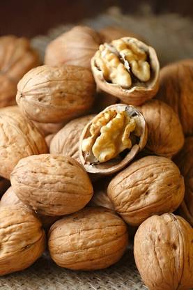 ZION Kashmiri Walnuts 1kg Akhrot yummy Paper Shell Walnut Walnuts