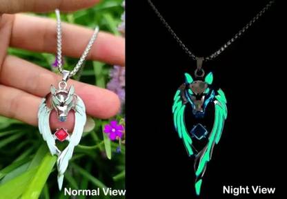 Murliwala Wolf Glow in the Dark Pendant for Men and Women, Glowing/Radium Wolf Locket Silver Stainless Steel Pendant Set