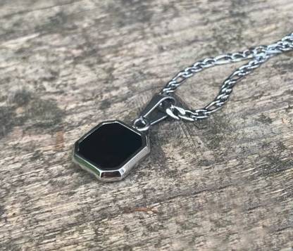 m a enterprises C 882_RR JSE-SY CUBE Silver Stone Pendant Set