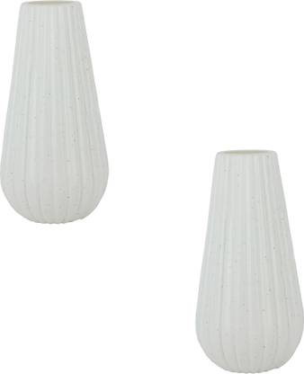 Garden's Need White Plastic Flower Vase Set of 2 Plant Container Set