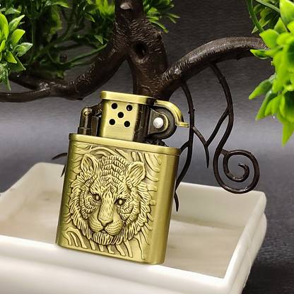 Point Zero Good Quality Metal Body Tiger Eye Design Wheel Flame Butane Gas Cigarette Pocket Lighter
