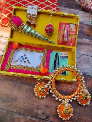 GB Karwachauth Essentials Combo Bindi,Mehandi,Bangle,Sindoor,Kajal,Mangtika,Jhumka Stoneware