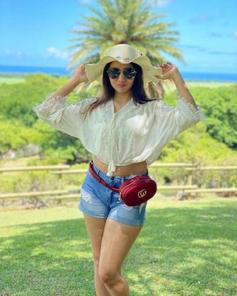 Jannat Zubair Poster Multicolor Photo Paper Print Poster Photographic Paper