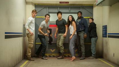 Poster Movie Maze Runner The Scorch Trials Thomas Brodie Sangster Kaya Scodelario Ki Hong Lee Dylan O'Brien sl-13358 (LARGE Poster, 36x24 Inches, Banner Media, Multicolor) Fine Art Print