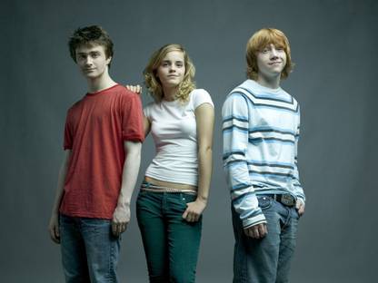 Poster Emma Watson, Rupert Grint And Danielle Radcliffe sl-6905 (Large Print, 36x24, Banner Media, Multicolor) Fine Art Print