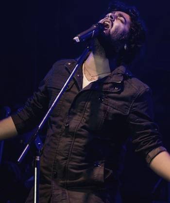 Arijit Singh Poster Multicolor Photo Paper Print Poster Photographic Paper 18 inch X 12 inch, Rolled Photographic Paper