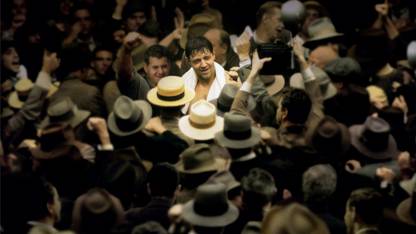 Poster Cinderella Man Boxer Russell Crowe Jim Braddock Crowd sl-17011 (Wall Poster, 13x19 Inches, Matte Paper) Fine Art Print