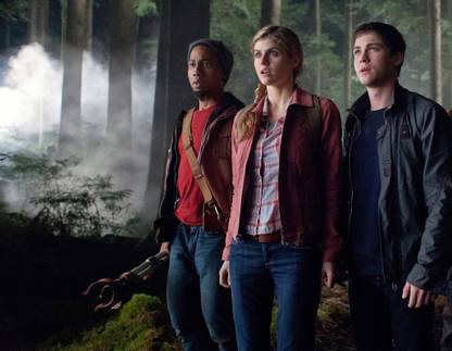 Poster Movie Percy Jackson Sea Of Monsters Logan Lerman Brandon T. Jackson Alexandra Daddario sl-7095 (Large Print, 36x24, Banner Media, Multicolor) Fine Art Print