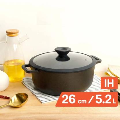 Meyer Pre-Seasoned Cast Iron Dutch Oven/Sauteuse With Glass Lid Dutch Oven with Lid 5.2 L capacity 26 cm diameter