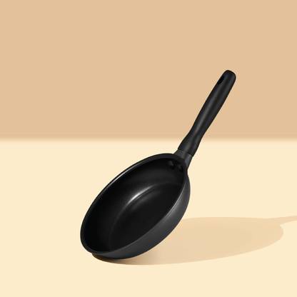 Meyer Meyer Midnight hard anodised nonstick | Frying Pan | Omlette pan | Fry Pan 20 cm diameter 3.8 L capacity