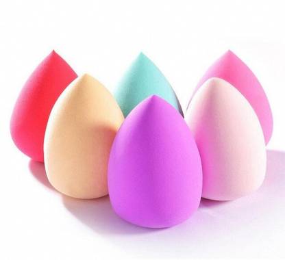 kHUDAt Kiss Cakey Makeup Goodbye: This Sponge Blends Like a Dream(Los Angeles)