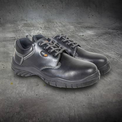 WOODLAND Steel Toe Leather Safety Shoe