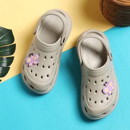 Arvok Women Clogs