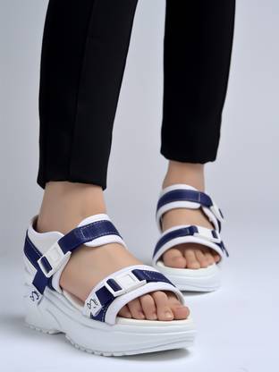 SHOETOPIA Women Sandals