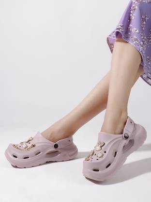Roadster Women Clogs