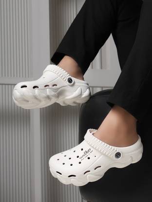 TOE CANDY Men Clogs